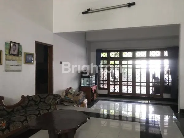 image RUMAH SIDOARJO DI JALAN PANGLIMA HIDAYAT, DEKAT FASILITAS KOTA SIDOARJO (3)