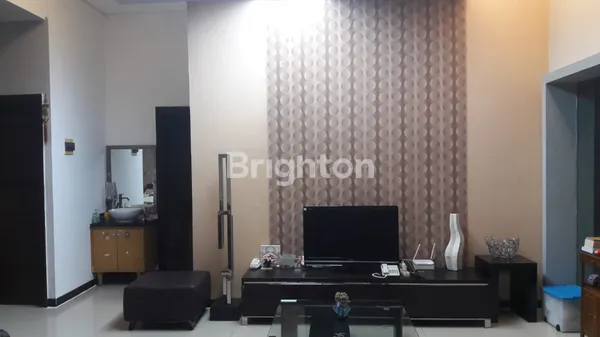 image RUMAH DARMO PERMAI TIMUR (5)