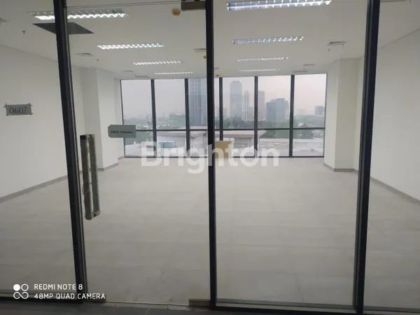 image OFFICE PERKANTORAN THE SMITH ALAM SUTERA LANTAI RENDAH UNFURNISH KOSONGAN (2)