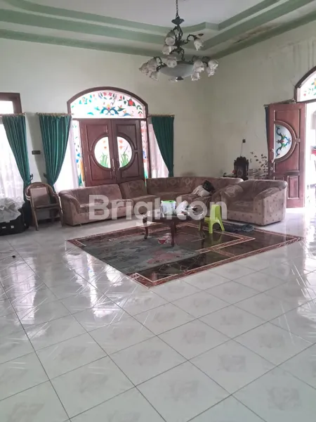 image RUMAH 2 LANTAI LOKASI STRATEGIS DEKAT JEMBATAN MERAH RAJAWALI KEMBANG JEPUN TUGU PAHLAWAN PASAR ATOM TURI ITC PERAK INDRAPURA TOL DUPAK AMPEL KAPASAN (2)