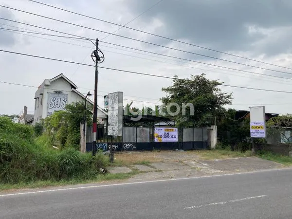 RUANG USAHA RESTORAN STRATEGIS FASILITAS LENGKAP JATINOM