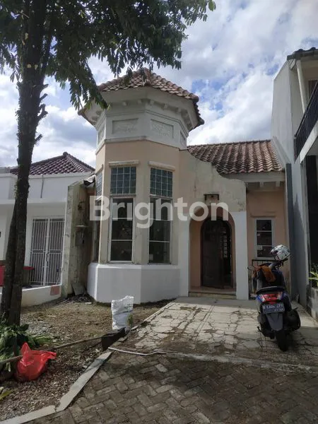 image RUMAH MURAH DI CLUSTER TERDEPAN CASABLANCA SENTUL CITY (1)