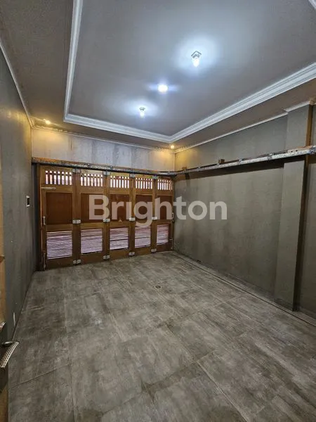 image RUMAH 3 LANTAI DEKAT STASIUN MRT CIRENDEU  (7)