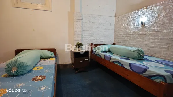 image RUMAH ASRI TERAWAT DI JL DIPATIUKUR  BANDUNG (6)