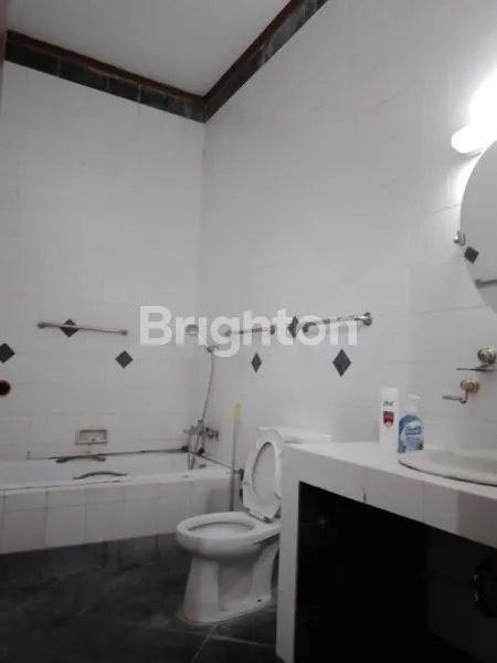 image RUMAH 2 LANTAI FULL FURNISHED DI PESONA KHAYANGAN DEPOK (4)