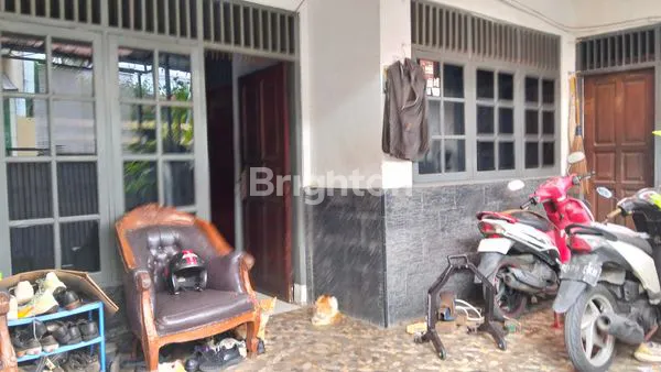 image RUMAH PINGGIR JALAN STRATEGIS DI LENTENG AGUNG JAKARTA SELATAN (6)