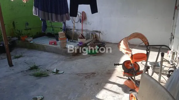 image RUKO GANDENG,YANG SATU 2 TINGKAT,YANG SATU LAGI 1,5 TINGKAT (4)