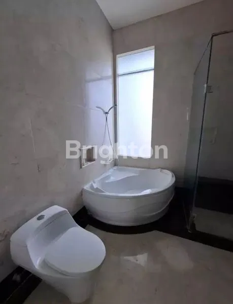 image PAKUWON CITY MINIMALIS 2 LANTAI ROW 3 MOBIL (5)