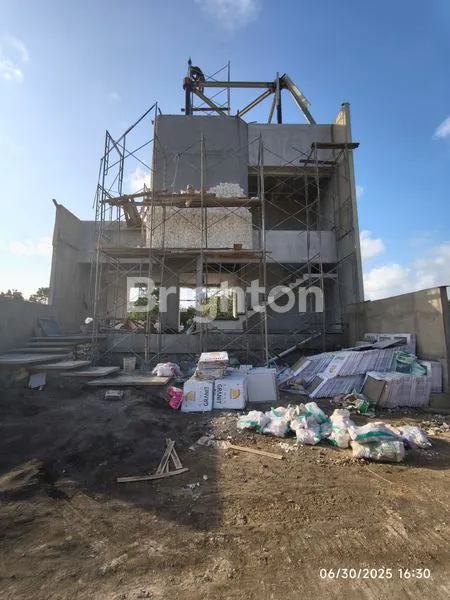 image THE ONLY ONE LUXURY LIVING GOLF VILLA DI ULUWATU PECATU (5)