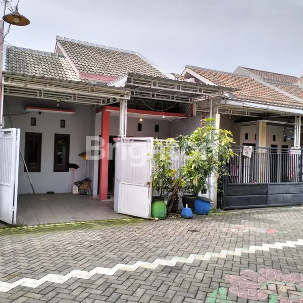 image RUMAH STRATEGIS DI LOKASI TAMAN SIDOARJO* (3)
