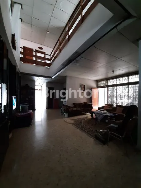 image RUMAH 2 LANTAI SERASA VILA DI TENGAH KOTA BANDUNG KWALITAS UDARA YG SEGAR ALAM DISEKITAR RUMAH (2)