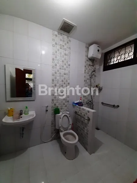 image RUMAH 2 LANTAI SERASA VILA DI TENGAH KOTA BANDUNG KWALITAS UDARA YG SEGAR ALAM DISEKITAR RUMAH (4)