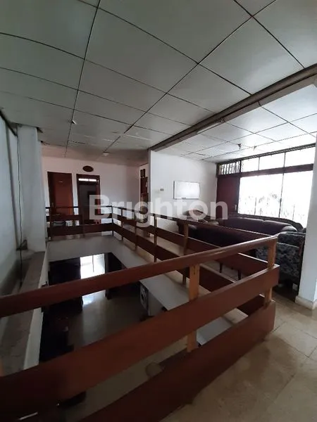 image RUMAH 2 LANTAI SERASA VILA DI TENGAH KOTA BANDUNG KWALITAS UDARA YG SEGAR ALAM DISEKITAR RUMAH (3)