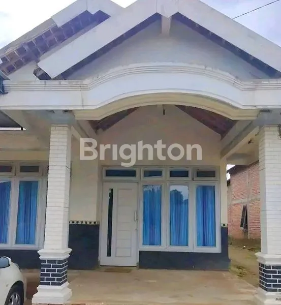 image RUMAH KAMPUNG LUAS DAN MURAH (1)