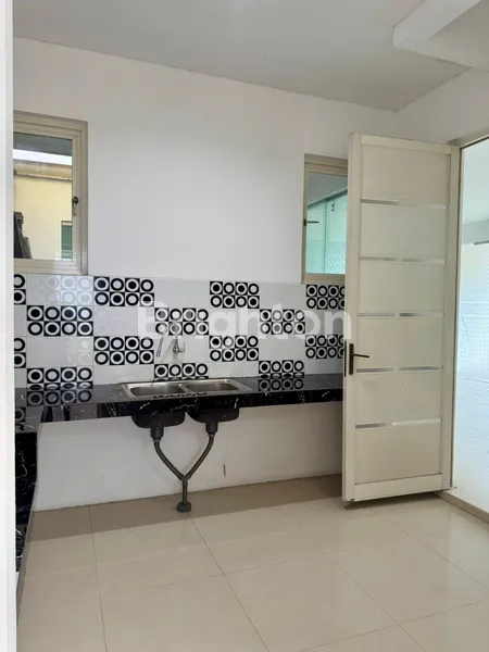 image RUMAH SAN DIEGO PAKUWON CITY, SEMI FURNISH, SIAP HUNI (3)