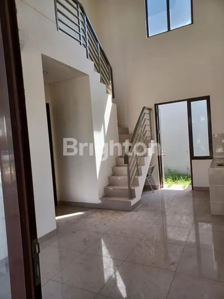 image RUMAH LEBAR 6 DI JGC CAKUNG TIMUR CAKUNG JAKARTA TIMUR CLUSTER SHINANO SEMI FURNISHED SHM (3)