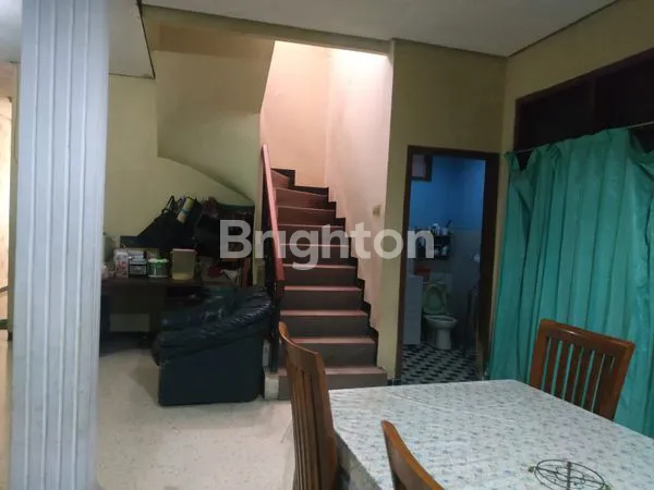 image RUMAH 2 LANTAI DI PAKIS TIRTOSARI SURABAYA (5)