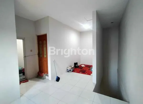 image RUMAH 1,5 LANTAI DI SURYA RESIDENCE (2)