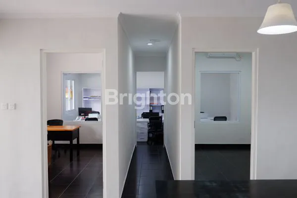 image KANTOR 1 LANTAI SIAP HUNI SEMI FURNISHED DI NUSA 2 (7)