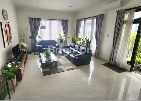 image RUMAH LUKS DAN ASRI DI KEMANGGISAN - JAKARTA BARAT (3)