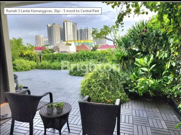 image RUMAH LUKS DAN ASRI DI KEMANGGISAN - JAKARTA BARAT (8)