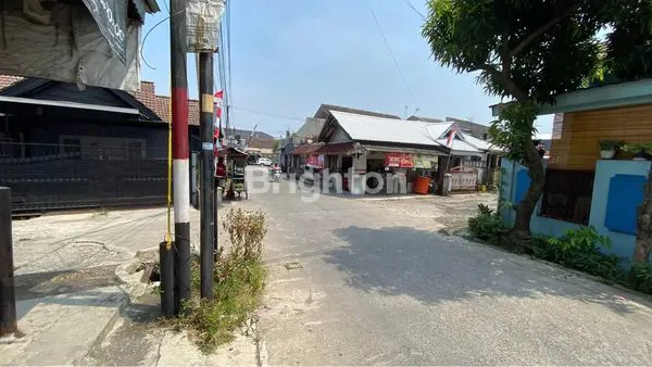 image RUMAH DAN WARUNG TAMAN PAGELARAN CIOMAS BOGOR  (8)