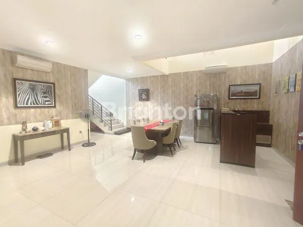 image RUMAH 2 LANTAI DI DELATINOS BSD TANGERANG  (3)