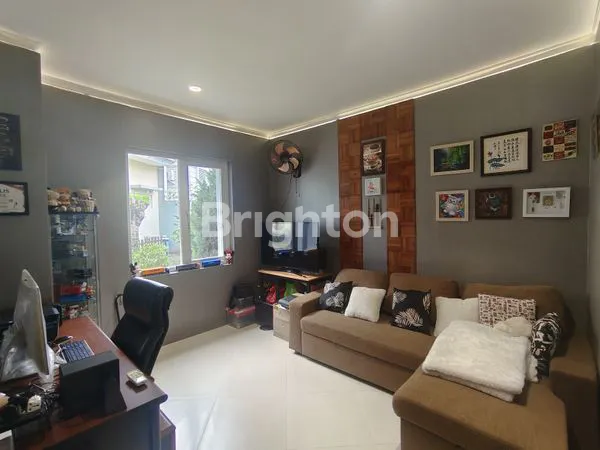 image RUMAH 2 LANTAI DI DELATINOS BSD TANGERANG  (2)