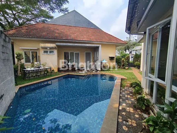 image RUMAH 2 LANTAI DI DELATINOS BSD TANGERANG  (5)