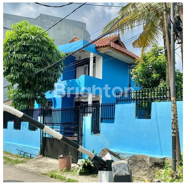 TURUN HARGA 4.5M JADI 4M RUMAH 2 LANTAI SIAP HUNI DI MERUYA SELATAN