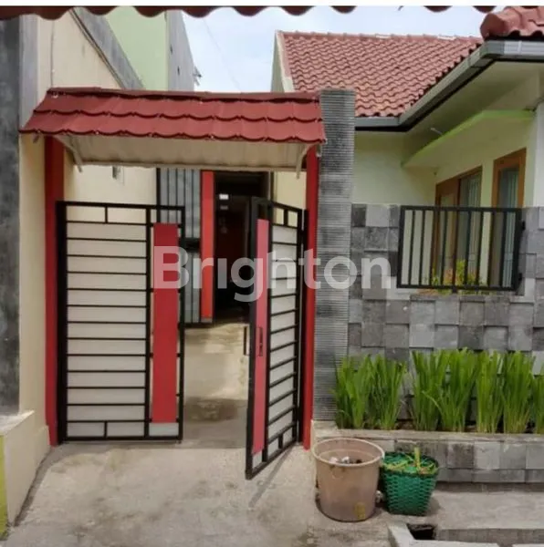 RUMAH KOS DI KADIPIRO