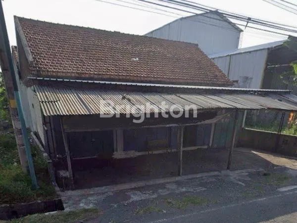 RUMAH DAN TANAH LUAS STRATEGIS RAYA JATINOM KLATEN