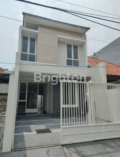 image RUMAH BARU MANYAR TIRTOASRI ROW 3 MOBIL (1)