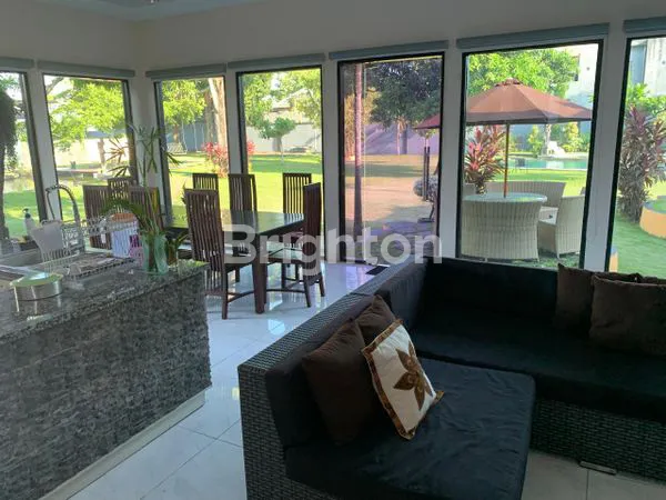 image SPACIOUS PRIVATE VILLA WITH LARGE POOL & GARDEN OASIS. (4)