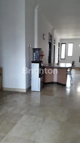 image RUMAH DI JLN. MT. HARYONO (7)