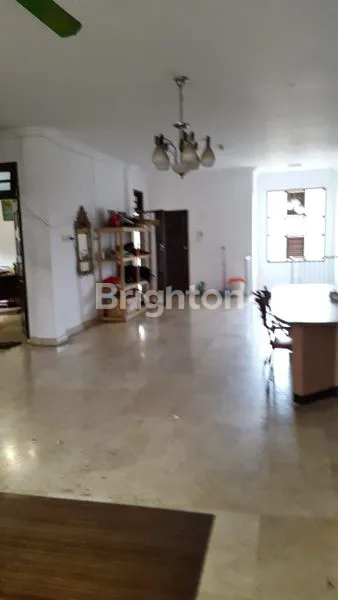 image RUMAH DI JLN. MT. HARYONO (4)