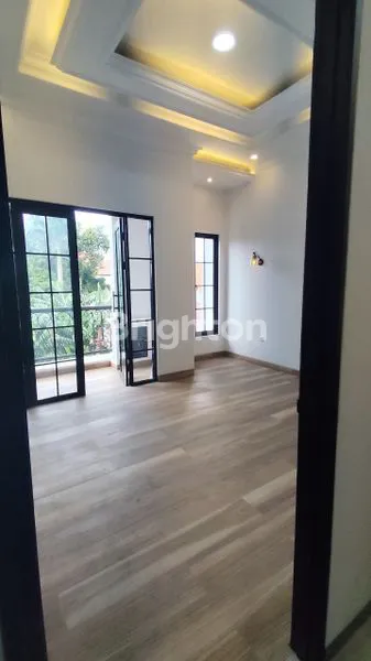 image RUMAH 3 LANTAI SIAP HUNI – RAGUNAN, PASAR MINGGU, JAKARTA SELATAN (8)