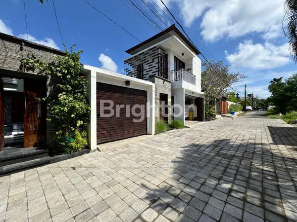 image VILLA CANTIK POSISI HOOK DI PURI GADING JIMBARAN, FURNISHED (1)