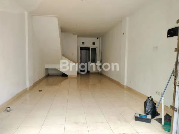 image RUKO 3 LT SIAP PAKAI DI PALEM SEMI KARAWACI TANGERANG (2)