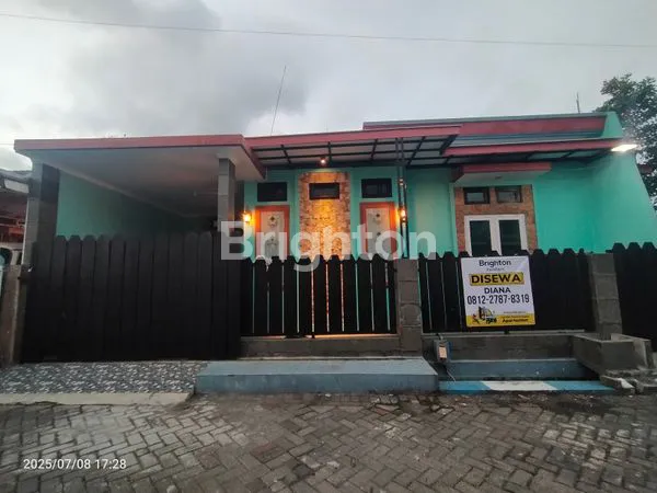 image RUMAH BERSIH TERAWAT SIAP HUNI DI AREA PANDANWANGI - KOTA MALANG (1)