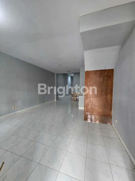 image RUMAH SIAP HUNI 2 LT DI PALEM SEMI KARAWACI TANGERANG (2)