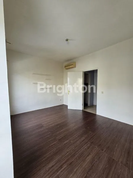 image RUMAH SIAP HUNI 2 LT DI PALEM SEMI KARAWACI TANGERANG (6)