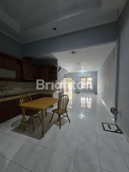 image RUMAH SIAP HUNI 2 LT DI PALEM SEMI KARAWACI TANGERANG (3)