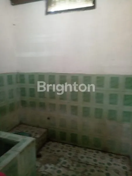 image DIKONTRAKKAN RUMAH DEKAT BUNDERAN SERAYU (2)