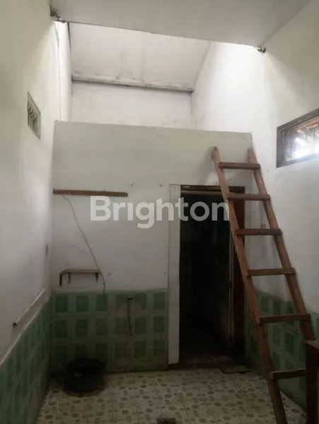 image DIKONTRAKKAN RUMAH DEKAT BUNDERAN SERAYU (3)