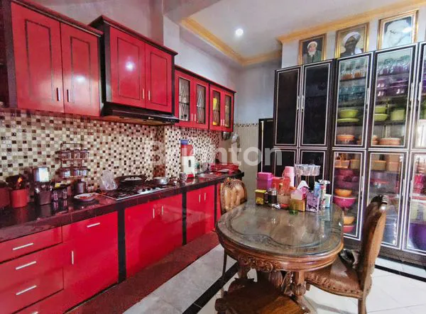 image HUNIAN MINIMALIS 2 LANTAI STRATEGIS DI JANTUNG KOTA SAMARINDA (6)