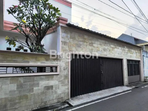 image RUMAH MEWAH JAKARTA TIMUR (1)