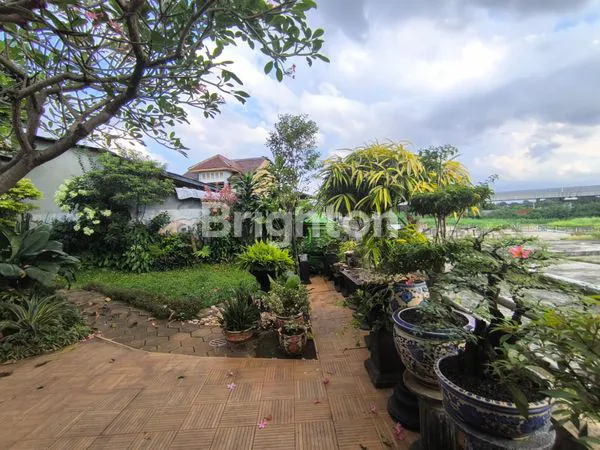 image RUMAH MEWAH JAKARTA TIMUR (6)