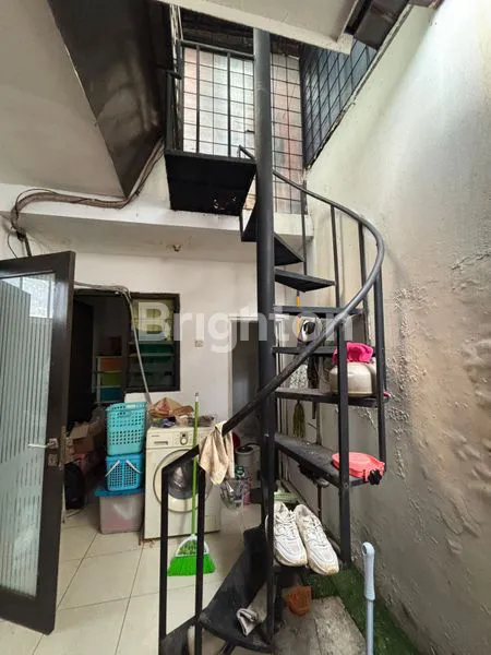 image RUMAH SIAP HUNI DI KOMPLEK CIBUBUR RESIDENCE CIBUBUR (4)