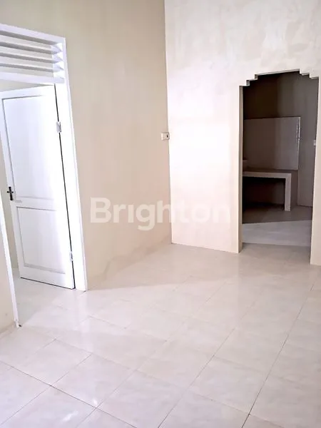 image DIJUAL RUMAH LEBAR 6 METER- KOMPLEK ASOKA RAYA RESIDENCE JL BUNGA ASOKA - MEDAN SELAYANG  (6)